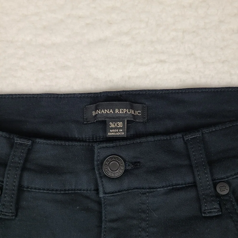 Banana Republic first photo